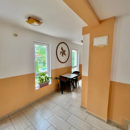 Solita With Panoramic View Apartment