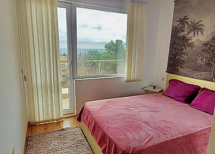 Solita With Panoramic View 比亚拉